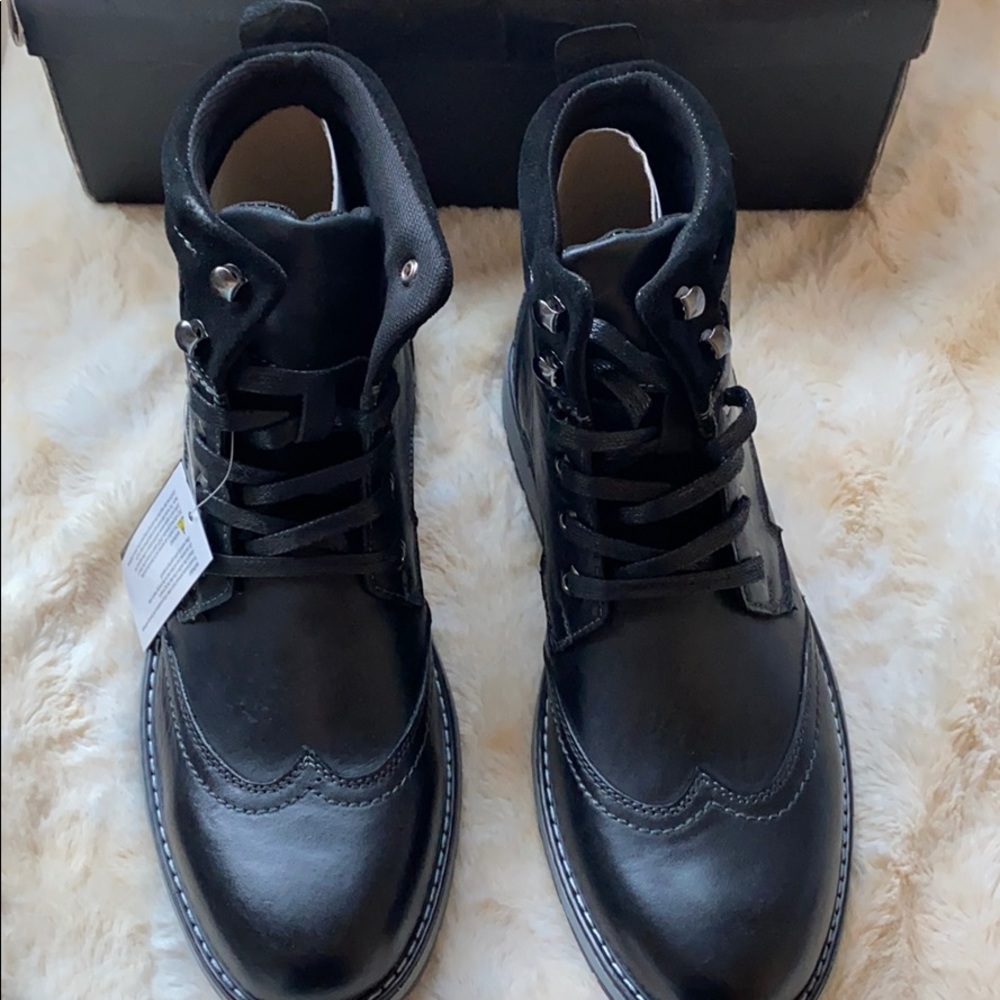 Members Only Men's Black Legacy Wingtip Boot - Picture 4 of 9